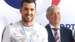 Денис Тарасов и другие саратовские пловцы выиграли 22 медали чемпионата России