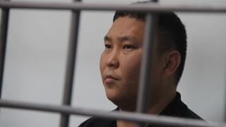 Стреляли и надевали пакет. Подробности дела об избиении задержанного полицейскими