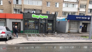 Саратовцы просят Ладу Мокроусову проверить законность строительства ларька