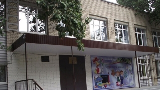 В школу Саратова ищут нового директора