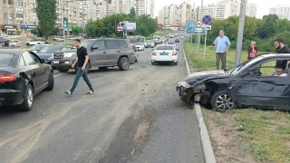 Массовое ДТП в Юбилейном: пострадали три человека