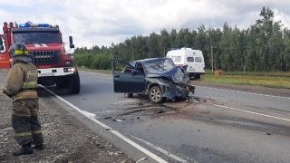 На трассе под Саратовом в тройном ДТП пострадали три человека