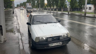 У "Светофора" под колеса автомобиля попал пожилой мужчина