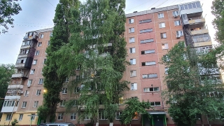 В Ленинском районе мужчина упал с седьмого этажа и погиб