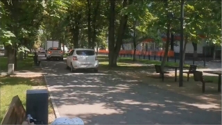 В Саратове автомобилисты превратили сквер на Рахова в проезжую часть