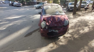 В Ленинском районе в столкновении "Дэу" и "Приоры" пострадала женщина