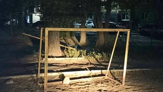 В Саратове на ребенка упали футбольные ворота. Возбуждено дело о халатности