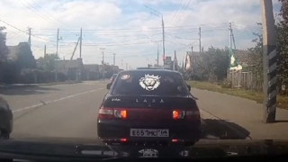 На красный свет по встречке. Полиция нашла и наказала лихача на "десятке"