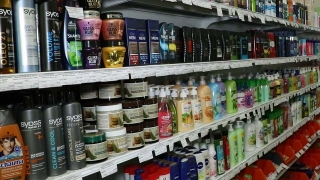 Саратовец вынес из супермаркетов три десятка дезодорантов и шампуней