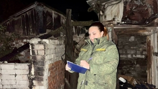Среди обломков сгоревшего в Вольске сарая найдено тело неизвестного