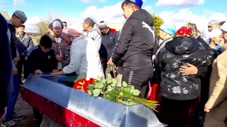 Земляки простились с погибшим на СВО отцом троих детей