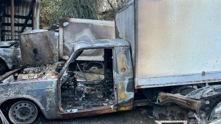 В Заводском районе сгорели гараж, мотоцикл и три машины