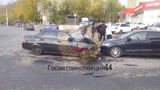 В массовом ДТП на Танкистов пострадал человек