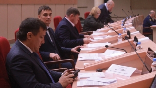 Саратовские депутаты вновь увеличили дефицит городского бюджета