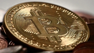 Криптовалюта на 10 млн. Подполковник Лобачев отправлен под домашний арест