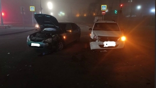 В аварии на Тархова пострадали пенсионерка и двое шестилетних детей