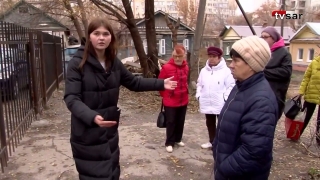 "Ни скорая, ни пожарные не проедут". Жители центра Саратова ждут помощи Романа Бусаргина
