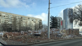 Реновация Славянской площади. Саратовских чиновников просят запретить любое строительство