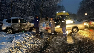 В ДТП на Кумысной поляне пострадали оба водителя