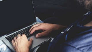 Житель Фрунзенского района заплатил 426 тысяч за "сломанный интим"