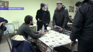 Повестки и алкоголь: в Саратове полицейские с военкомами провели очередной рейд