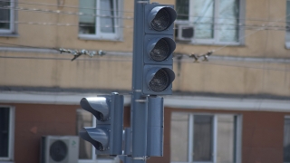 На улицах Саратова установят шесть новых светофоров. Адреса