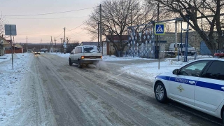 Женщина попала под колеса "Превии"