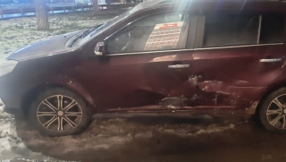 В Ленинском районе не разъехались иномарка и "Приора". Есть пострадавшие