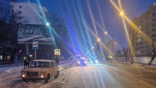 На переходе в Энгельсе "Жигули" сбили женщину