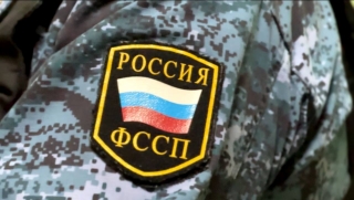 "Пользуясь доверием директора". Похитителя "Лэнд Ровера" вынудили заплатить