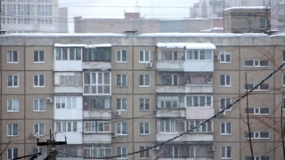 Первый день февраля будет для саратовцев ветреным и снежным