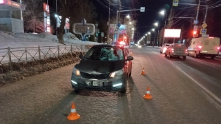 На Первой Дачной иномарка сбила пешехода