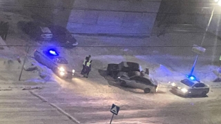 В Саратове "пятерка" не пропустила машину ДПС. Пострадал водитель