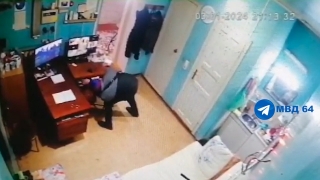 "Вас снимает скрытая камера!". Из подсобки сауны судимый саратовец украл кошелек