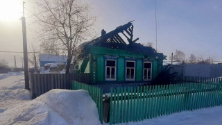 Вечером под Саратовом сгорели дом и коровник