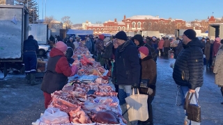 Саратовцев ждет первая весенняя ярмарка на Театральной площади