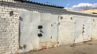 В Ленинском районе крупно обокрали гараж – разобрали стену соседнего бокса