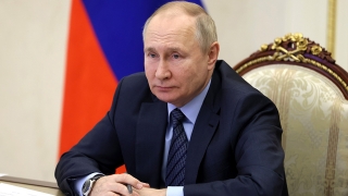 Президент отметил заслуги двух саратовских ветеранов и железнодорожника