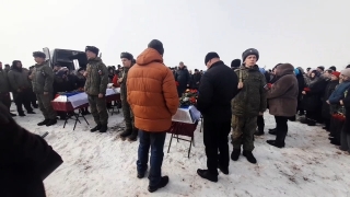 СВО. В саратовском селе простились с Алексеем Лаптевым и Юрием Кащеевым