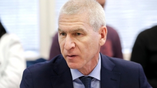 Федеральный министр присвоил 15 саратовцам первые в жизни звания