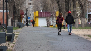 Саратовцев ждет понедельник с дождем и ветром