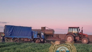Водитель грузовика въехал в трактор и погиб