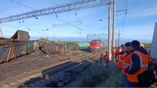 Сход грузовых вагонов под Волгоградом. Среди задержанных есть и саратовские поезда