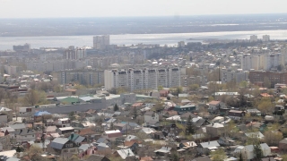 Пройдут годы: сколько саратовцу надо копить на покупку "вторички"