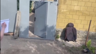 Под Саратовом ворота упали на семилетнего мальчика. Он в тяжелом состоянии