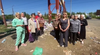 Мусорка под окнами. Энгельситы просят у главы СК защиты от произвола чиновников