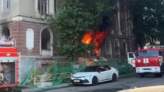 В Саратове горит школа пяти героев СССР. В ней шла реконструкция