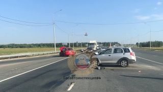 В столкновении иномарок на СКАД пострадали два человека