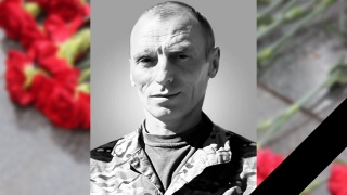 Саратовцы простились с погибшим на СВО Александром Карягиным
