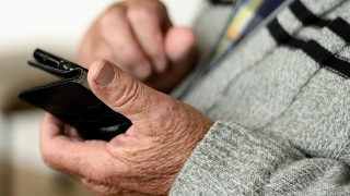 Помощница по хозяйству полгода обкрадывала 84-летнего саратовца